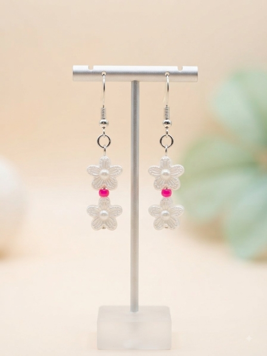 Handmade Jewelry - Handmade White and Pink Flower Beaded Earrings 🌸 NWT